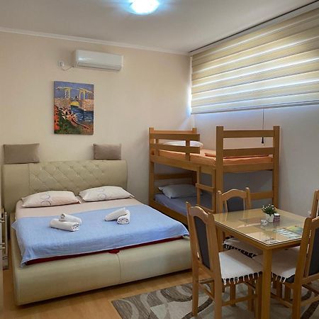 Sun City Apartments Требинє Екстер'єр фото