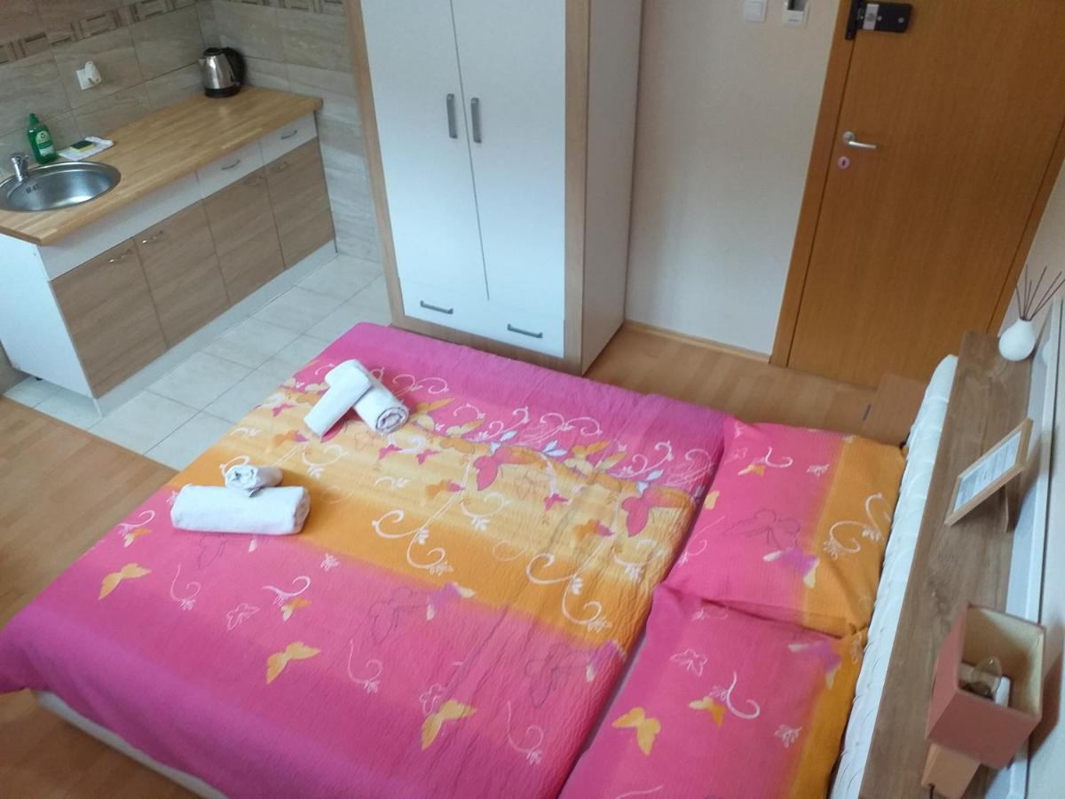 Sun City Apartments Требинє Екстер'єр фото