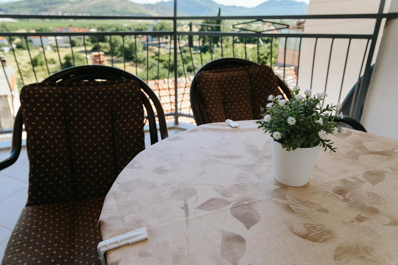 Sun City Apartments Требинє Екстер'єр фото